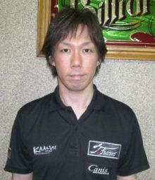 石爪　伸治